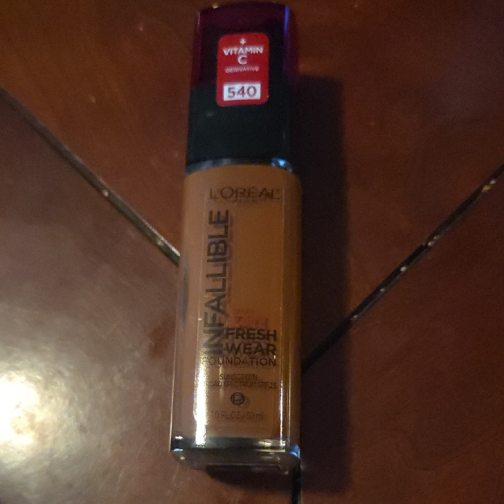 L'Oreal Infallible Fresh Wear Foundation - Rich Tan